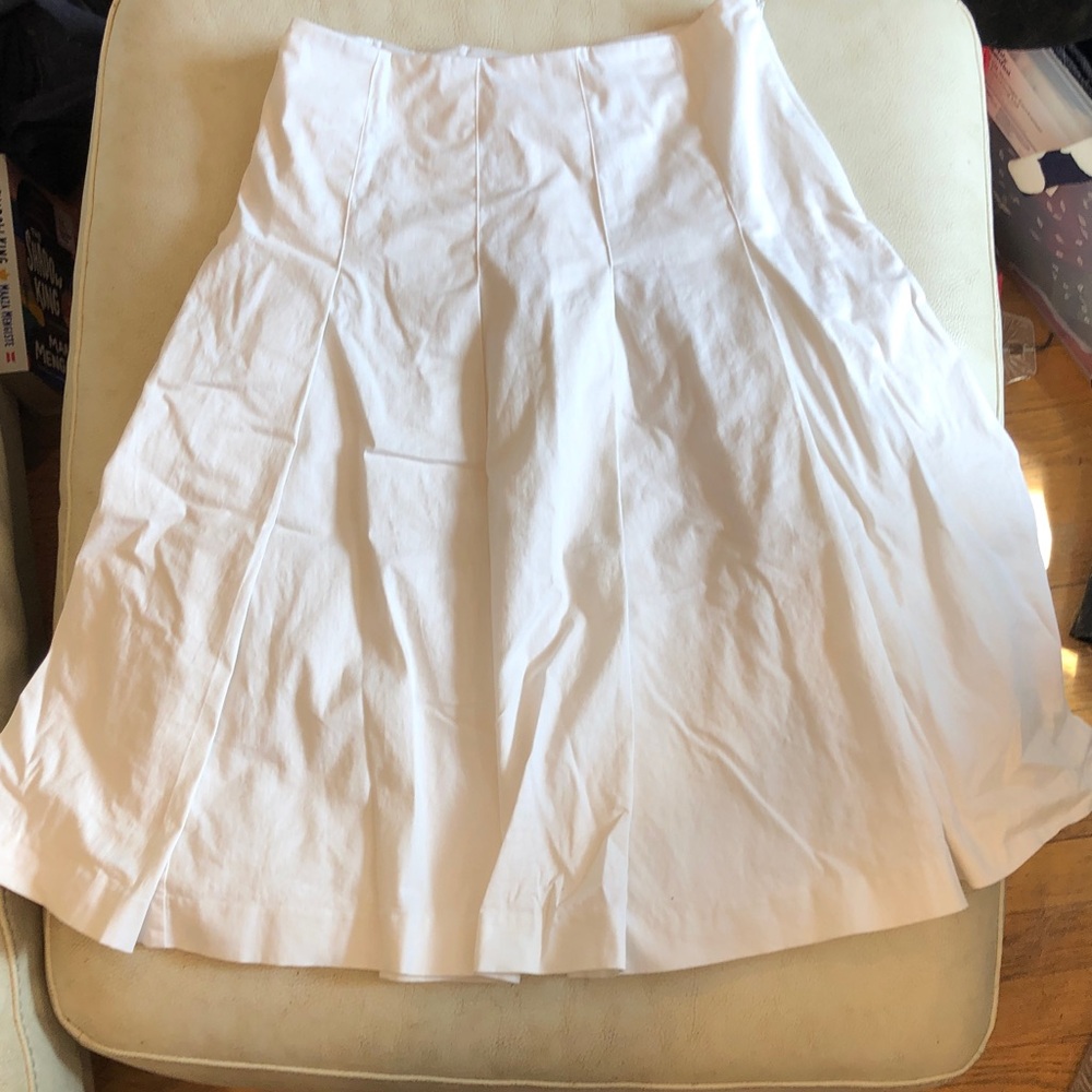 Spiegel white pleated skirt